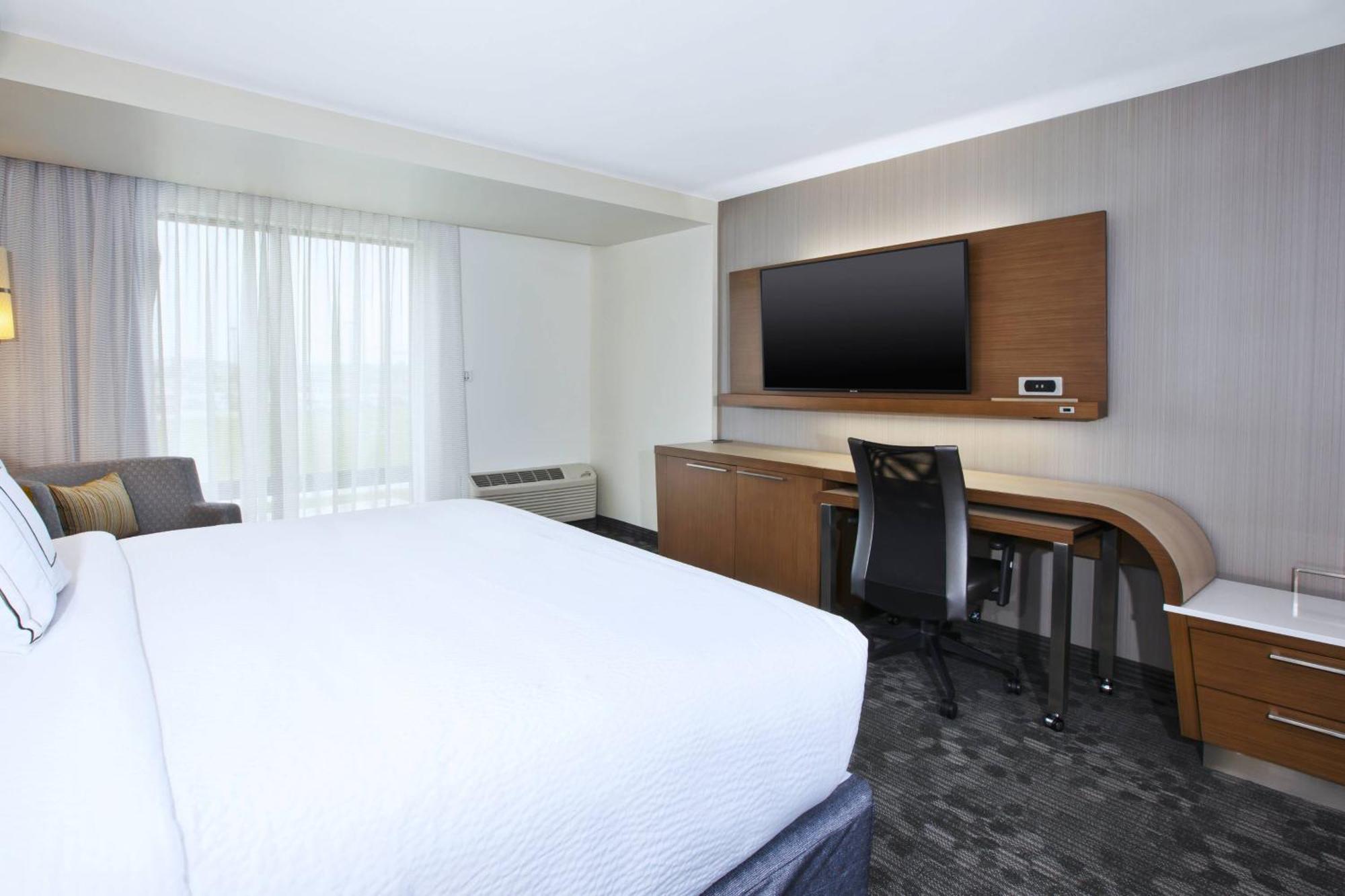 Hotel Courtyard By Marriott St. Joseph-Benton Harbor Extérieur photo